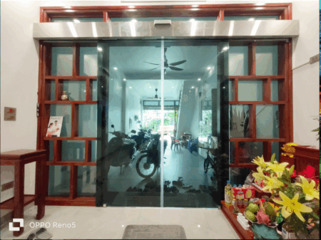 Cửa kính trượt tự động KAD